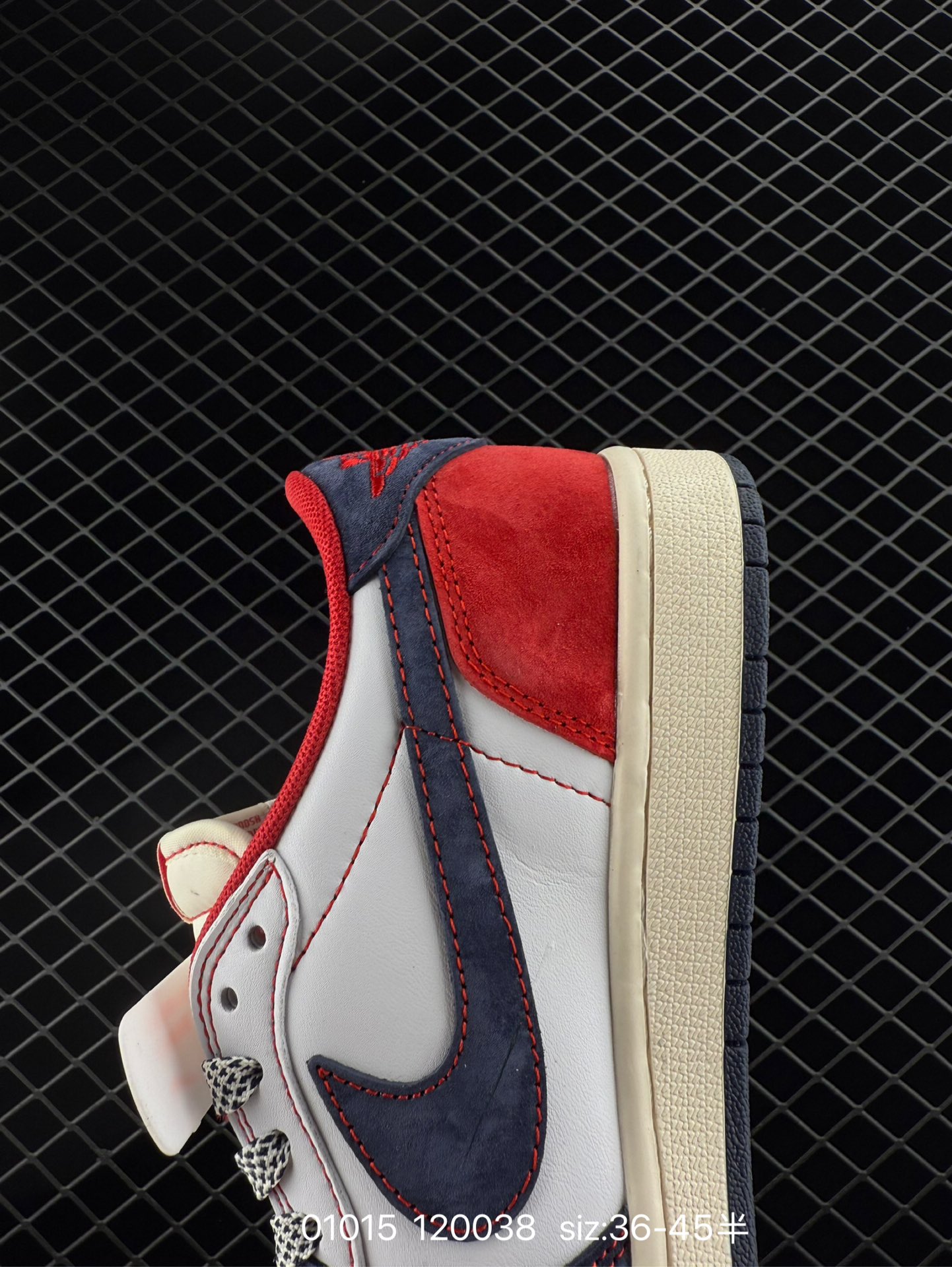 Travis Scott x Air Jordan 1 ” Reverse Mocha “